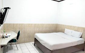 OYO 2855 Sartika Hotel Pati