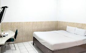 OYO 2855 Sartika Hotel Pati